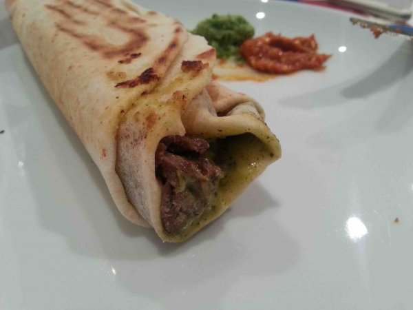 mo2armisha-shawarma-sandwich-shop-kuwait-10